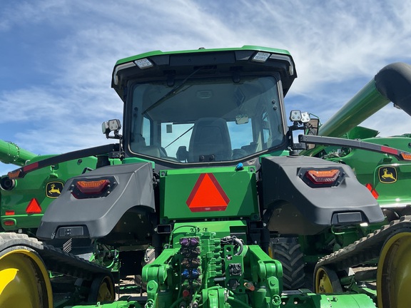 2022 John Deere 8RT 370 Tractor Rubber Track