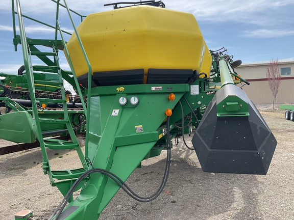 2008 John Deere 730 Air Seeder