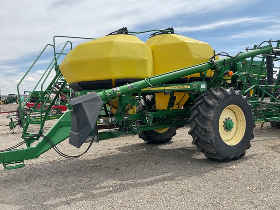 2008 John Deere 730 Air Seeder