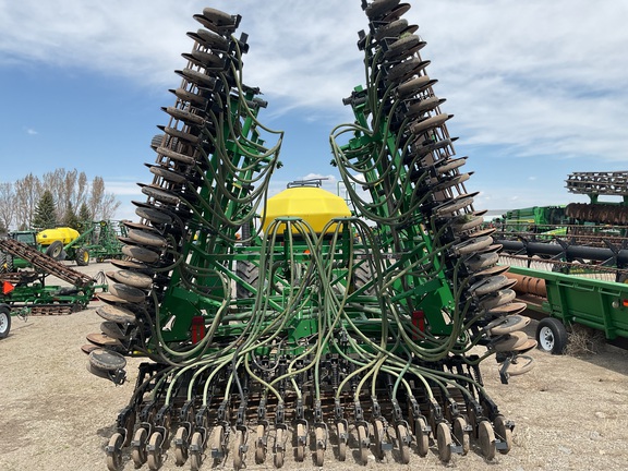 2008 John Deere 730 Air Seeder