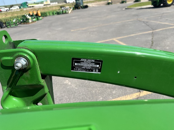 2023 John Deere 3033R Tractor Compact