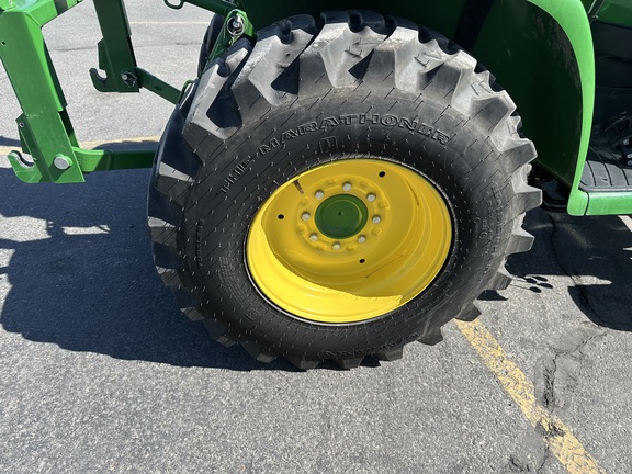 2023 John Deere 3033R Tractor Compact