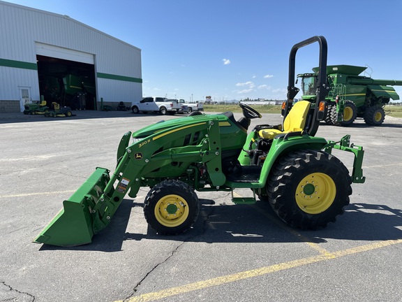 2023 John Deere 3033R Tractor Compact