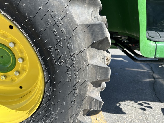 2023 John Deere 3033R Tractor Compact