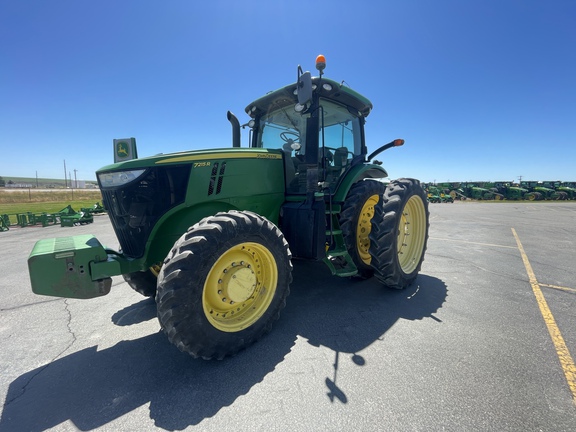2012 John Deere 7215R Tractor