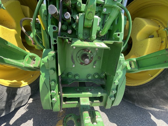 2012 John Deere 7215R Tractor