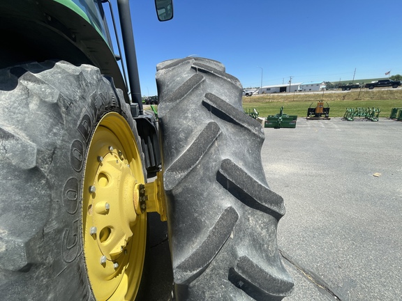 2012 John Deere 7215R Tractor