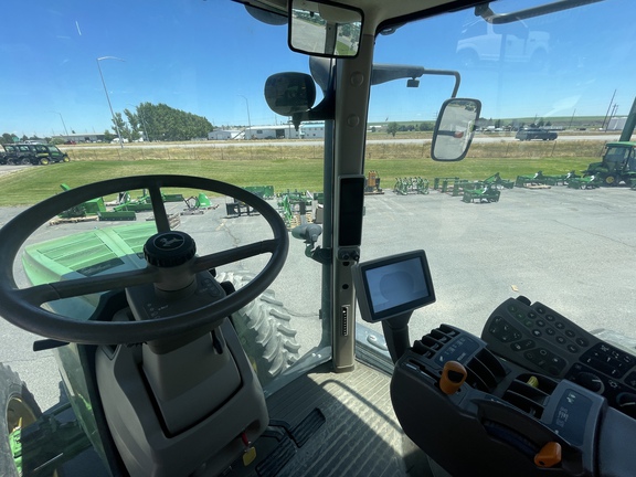 2012 John Deere 7215R Tractor