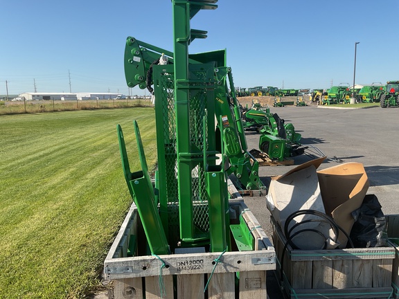 2023 John Deere H310 Grapple Loader