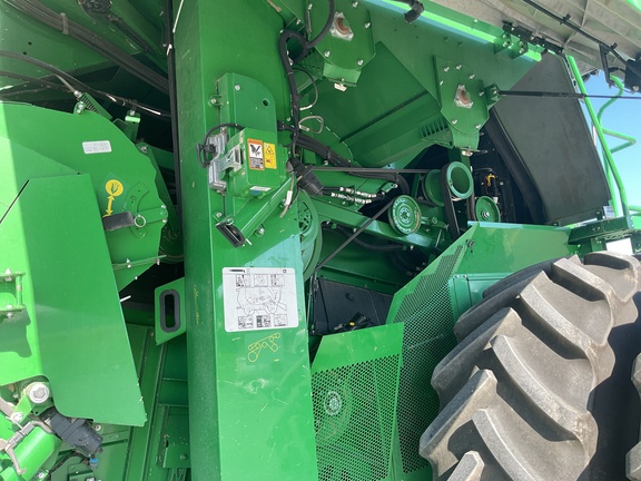 2022 John Deere S780 Combine