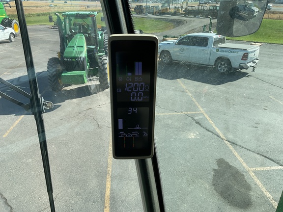 2022 John Deere S780 Combine