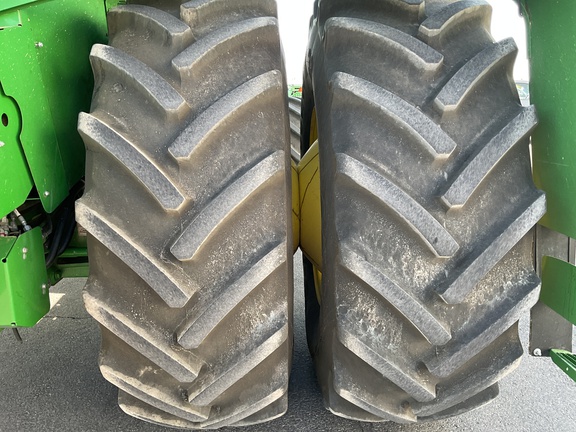 2022 John Deere S780 Combine