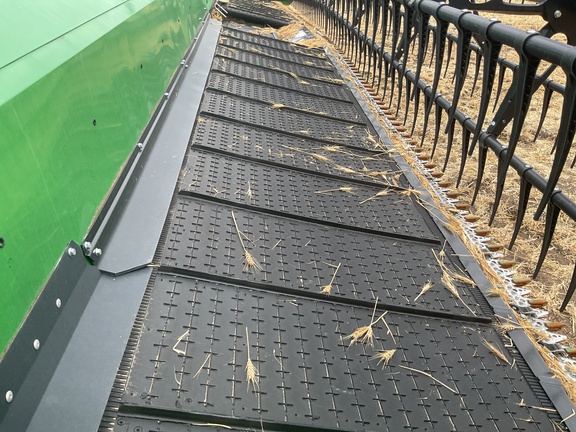 2023 John Deere HD35R Header Combine