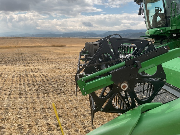 2023 John Deere HD35R Header Combine