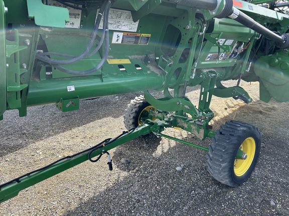 2023 John Deere HD35R Header Combine