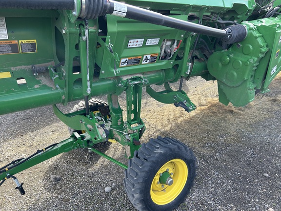 2023 John Deere HD35R Header Combine