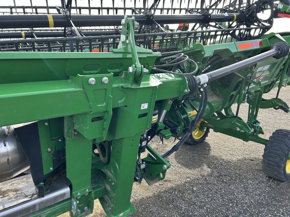 2023 John Deere HD35R Header Combine