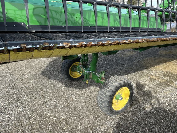 2023 John Deere HD35R Header Combine