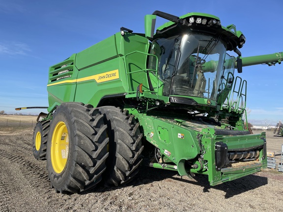 2023 John Deere X9 1100 Combine