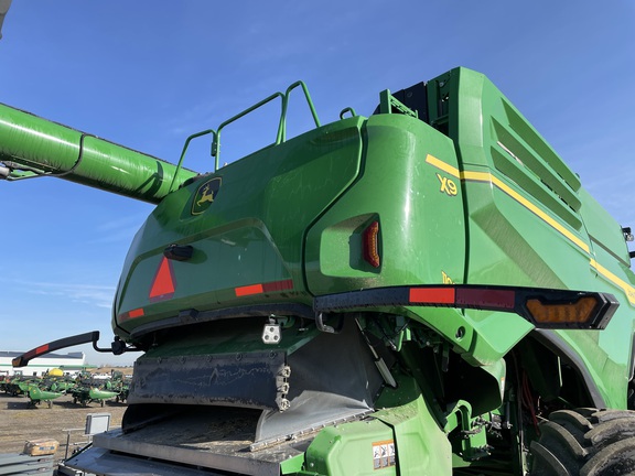 2023 John Deere X9 1100 Combine