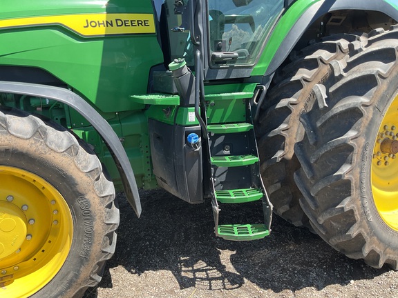 2020 John Deere 8R 250 Tractor