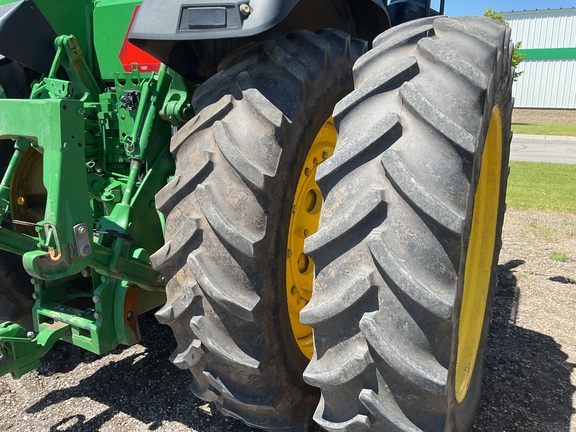 2020 John Deere 8R 250 Tractor