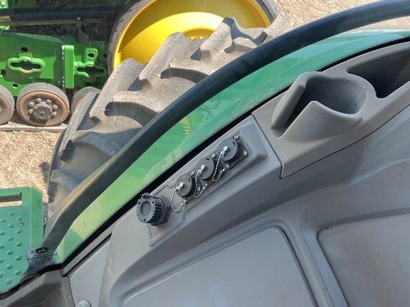 2020 John Deere 8R 250 Tractor