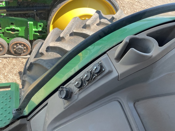 2020 John Deere 8R 250 Tractor