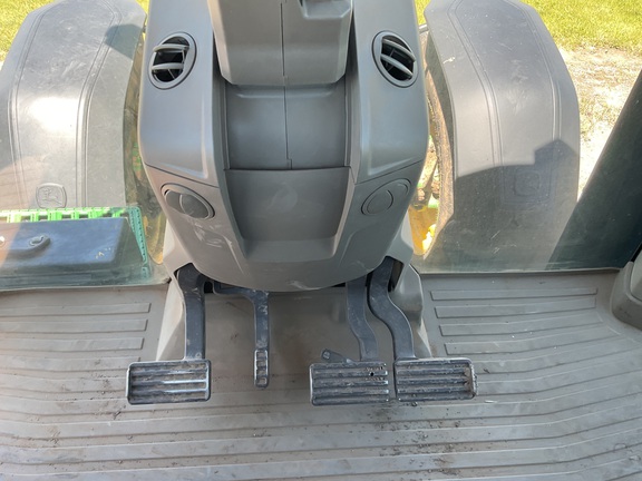 2020 John Deere 8R 250 Tractor