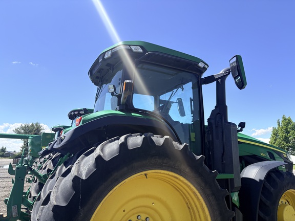2020 John Deere 8R 250 Tractor