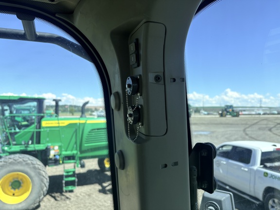 2020 John Deere 8R 250 Tractor