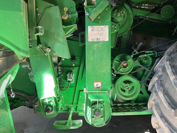 2023 John Deere S780 Combine
