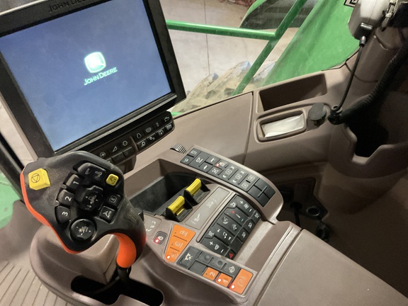 2023 John Deere S780 Combine