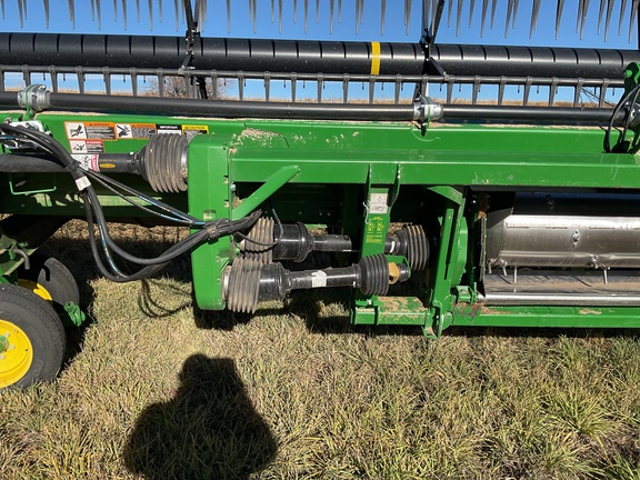 2023 John Deere 735D Header Combine