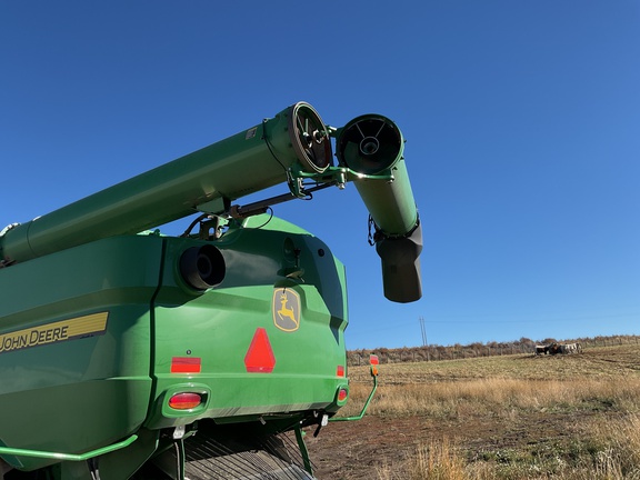 2023 John Deere S780 Combine