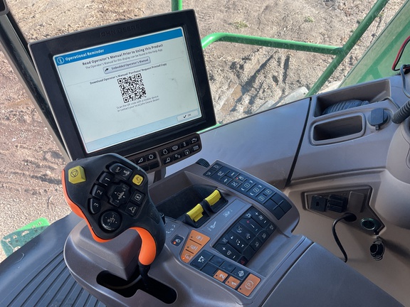 2023 John Deere S780 Combine