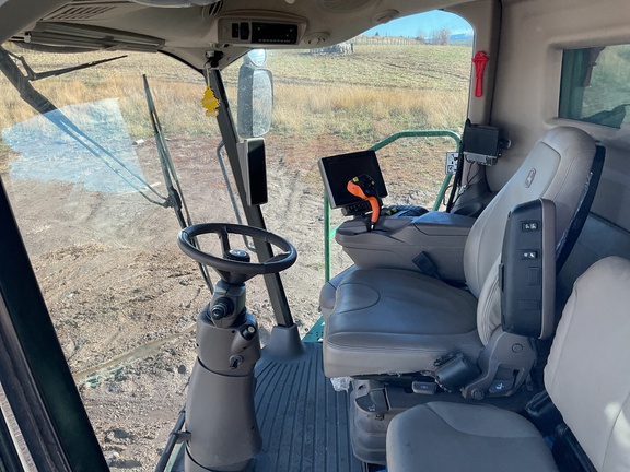 2023 John Deere S780 Combine