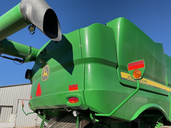 2023 John Deere S780 Combine