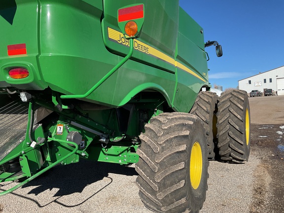 2023 John Deere S780 Combine