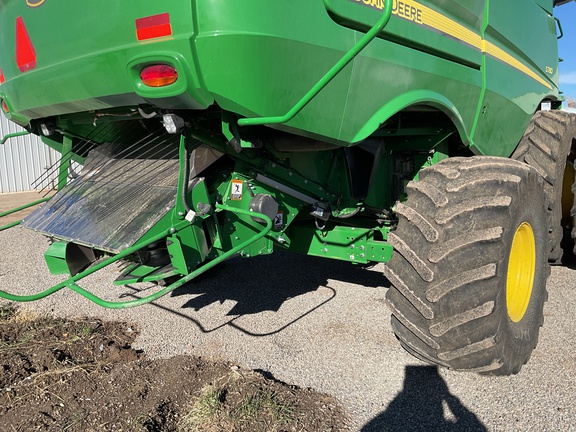 2023 John Deere S780 Combine