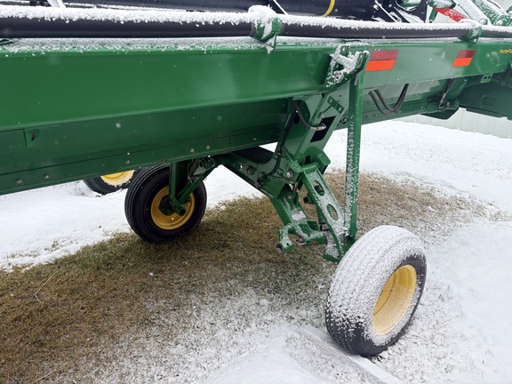 2019 John Deere 735D Header Combine