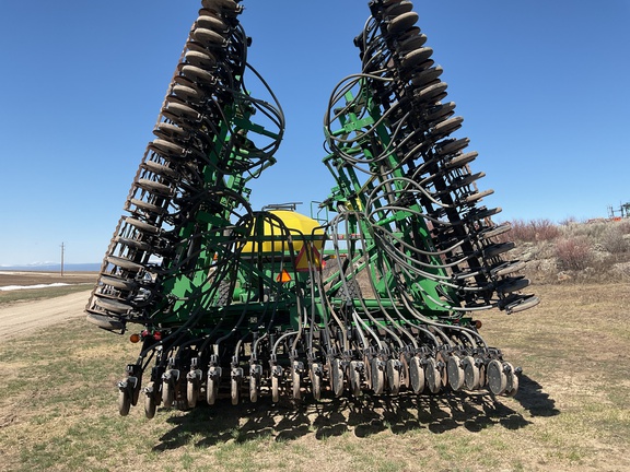 2001 John Deere 1900 Air Seeder