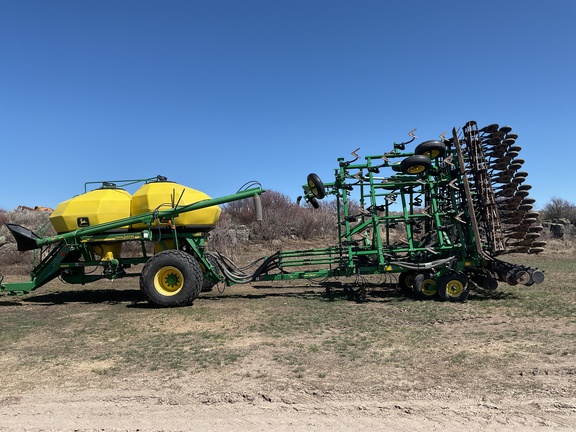 2001 John Deere 1900 Air Seeder