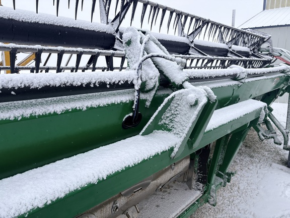 2019 John Deere 735D Header Combine