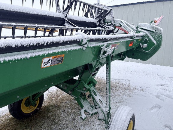 2019 John Deere 735D Header Combine
