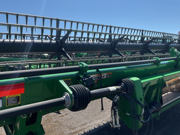 2019 John Deere 735D Header Combine