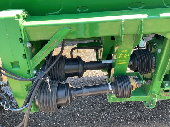 2019 John Deere 735D Header Combine