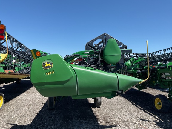2019 John Deere 735D Header Combine