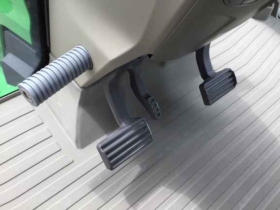 2022 John Deere 8RT 370 Tractor Rubber Track