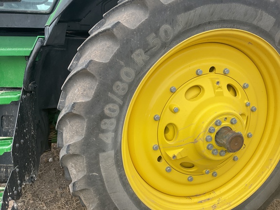 2022 John Deere 8R 250 Tractor